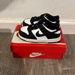 Brand new Nike panda dunk baby 8c